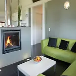 Semesterbostad Valley-view Retreat,