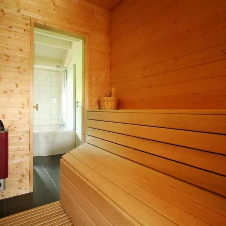 Luxury In With Bubble Bath Apartment *