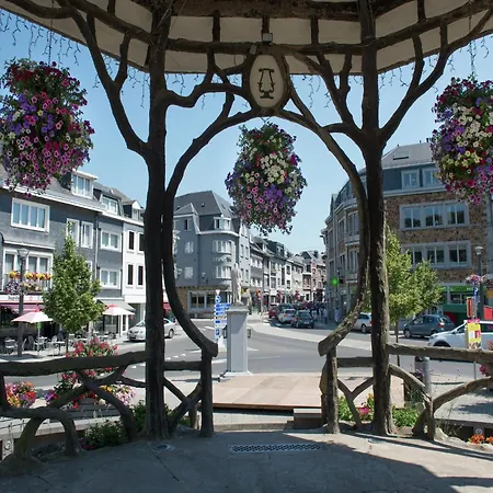 Valley-view Retreat, *